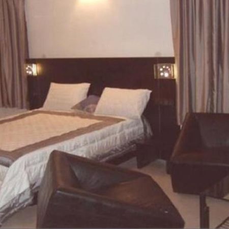 Hotel T.A.P. Gold Crest Bangalore Chambre photo