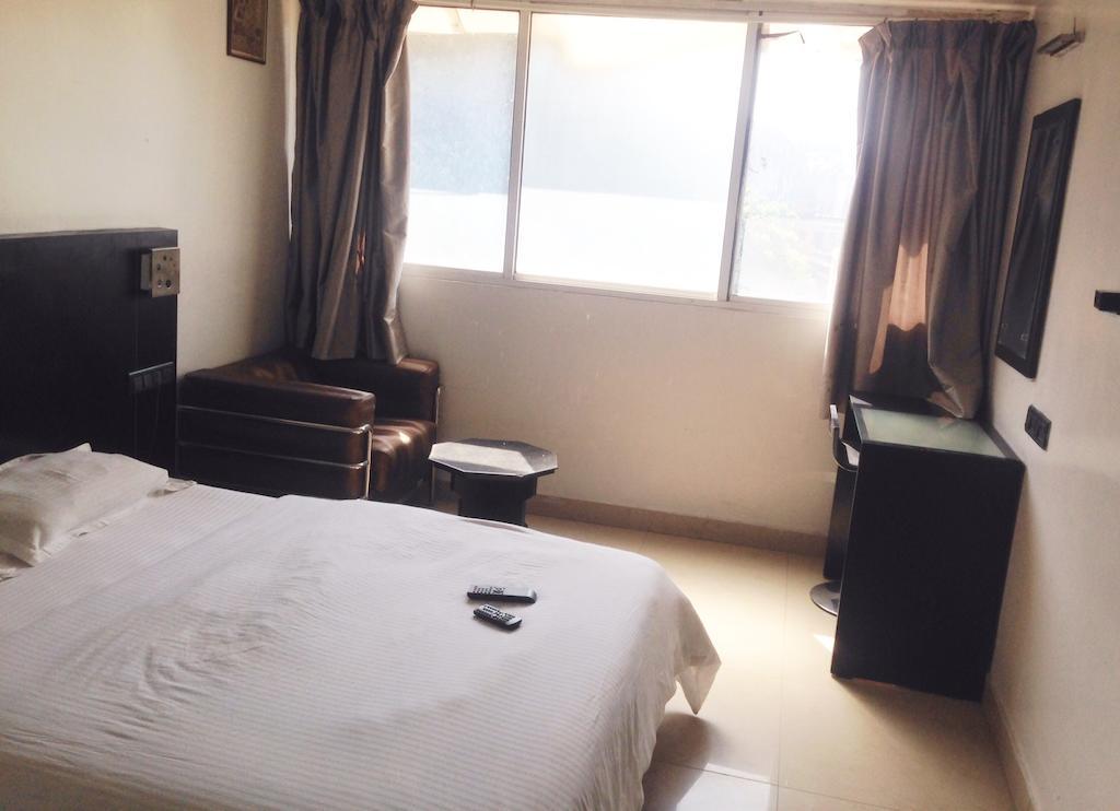Hotel T.A.P. Gold Crest Bangalore Chambre photo