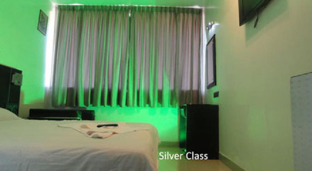 Hotel T.A.P. Gold Crest Bangalore Chambre photo