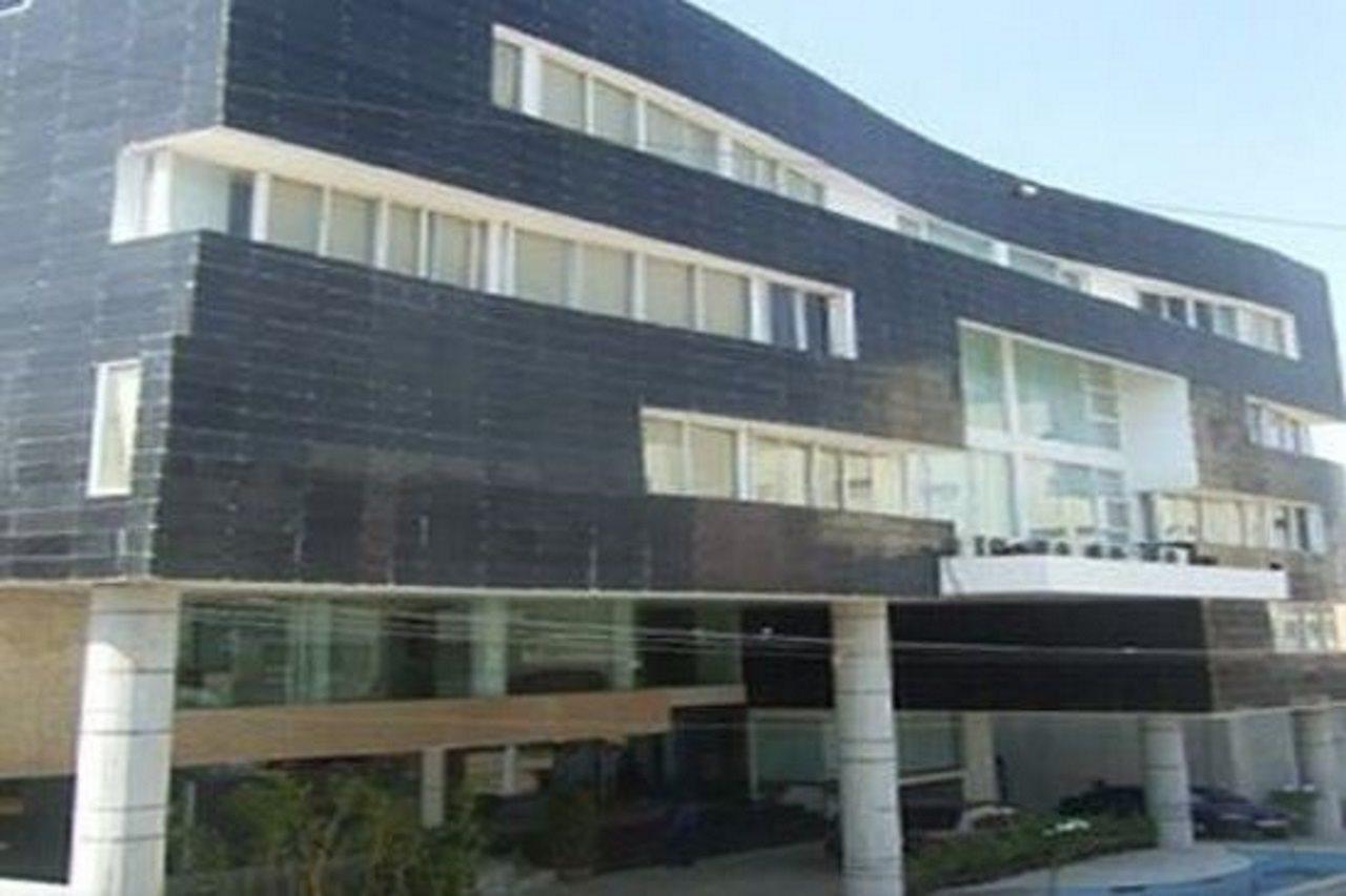 Hotel T.A.P. Gold Crest Bangalore Extérieur photo