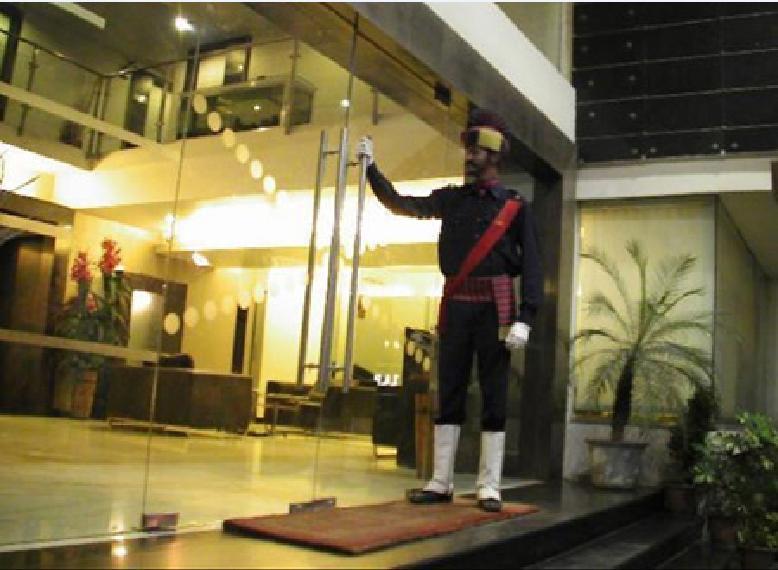 Hotel T.A.P. Gold Crest Bangalore Extérieur photo