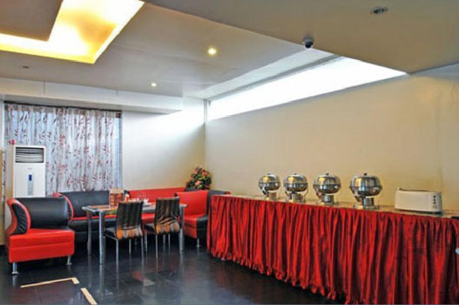 Hotel T.A.P. Gold Crest Bangalore Extérieur photo